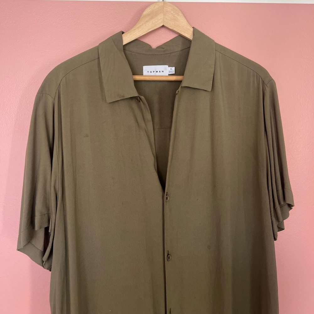 Topman Khaki Green Short Sleeve Viscose Shirt with Riviere collar. XL.